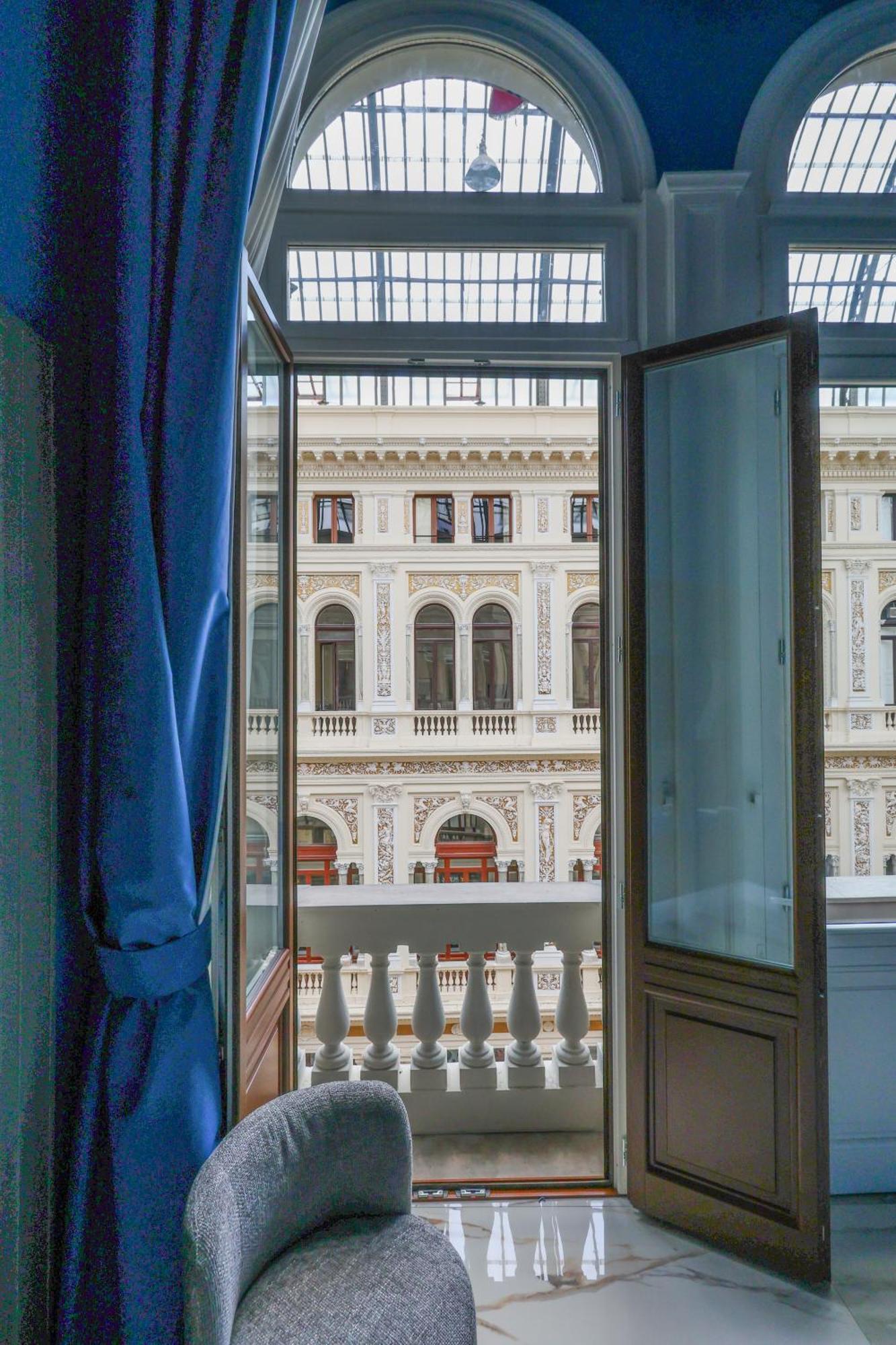 Maison San Carlo Luxury Suites Napoli Bagian luar foto