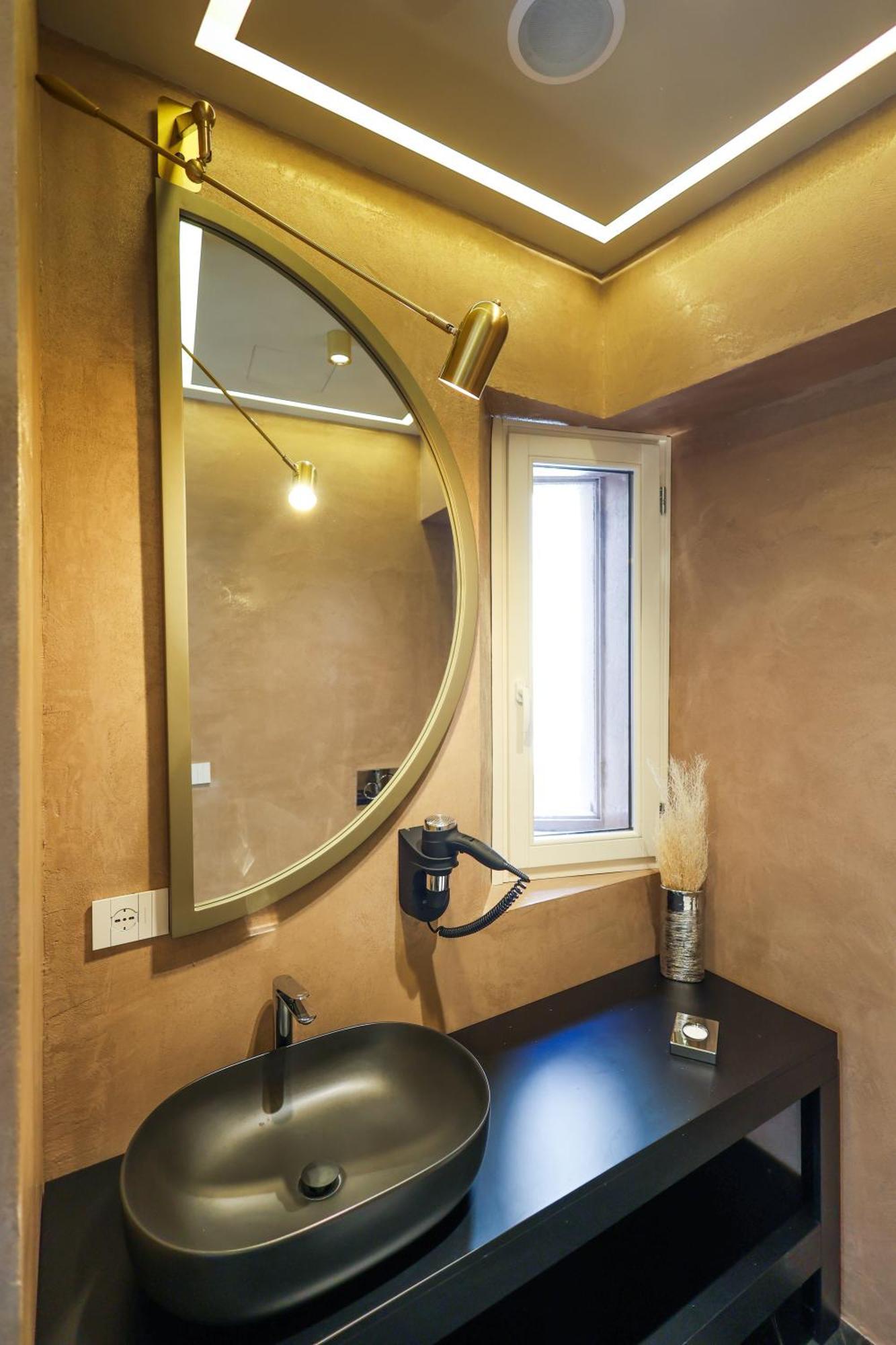 Maison San Carlo Luxury Suites Napoli Bagian luar foto