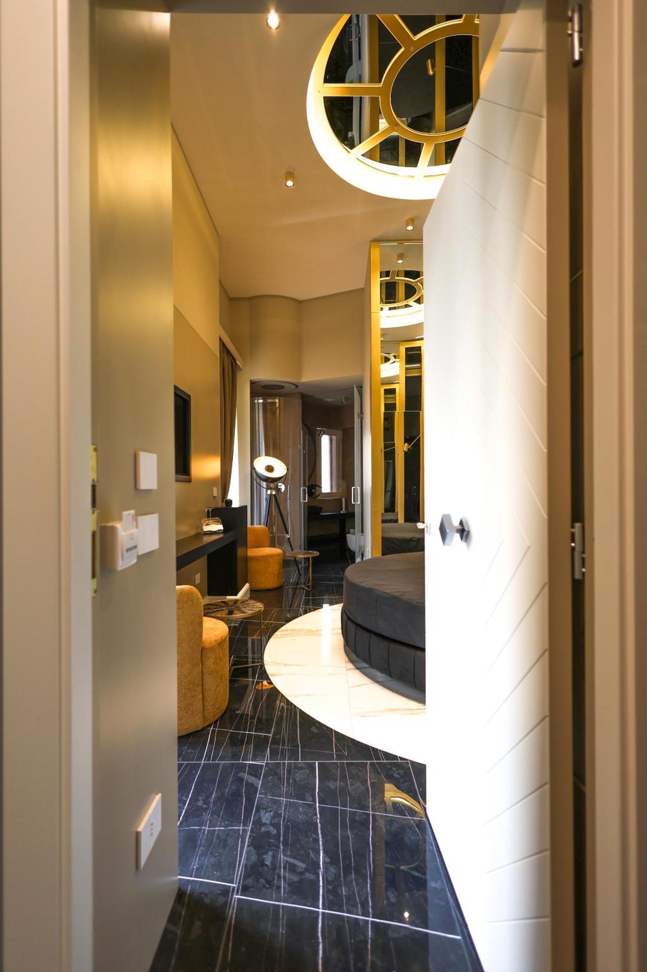 Maison San Carlo Luxury Suites Napoli Bagian luar foto