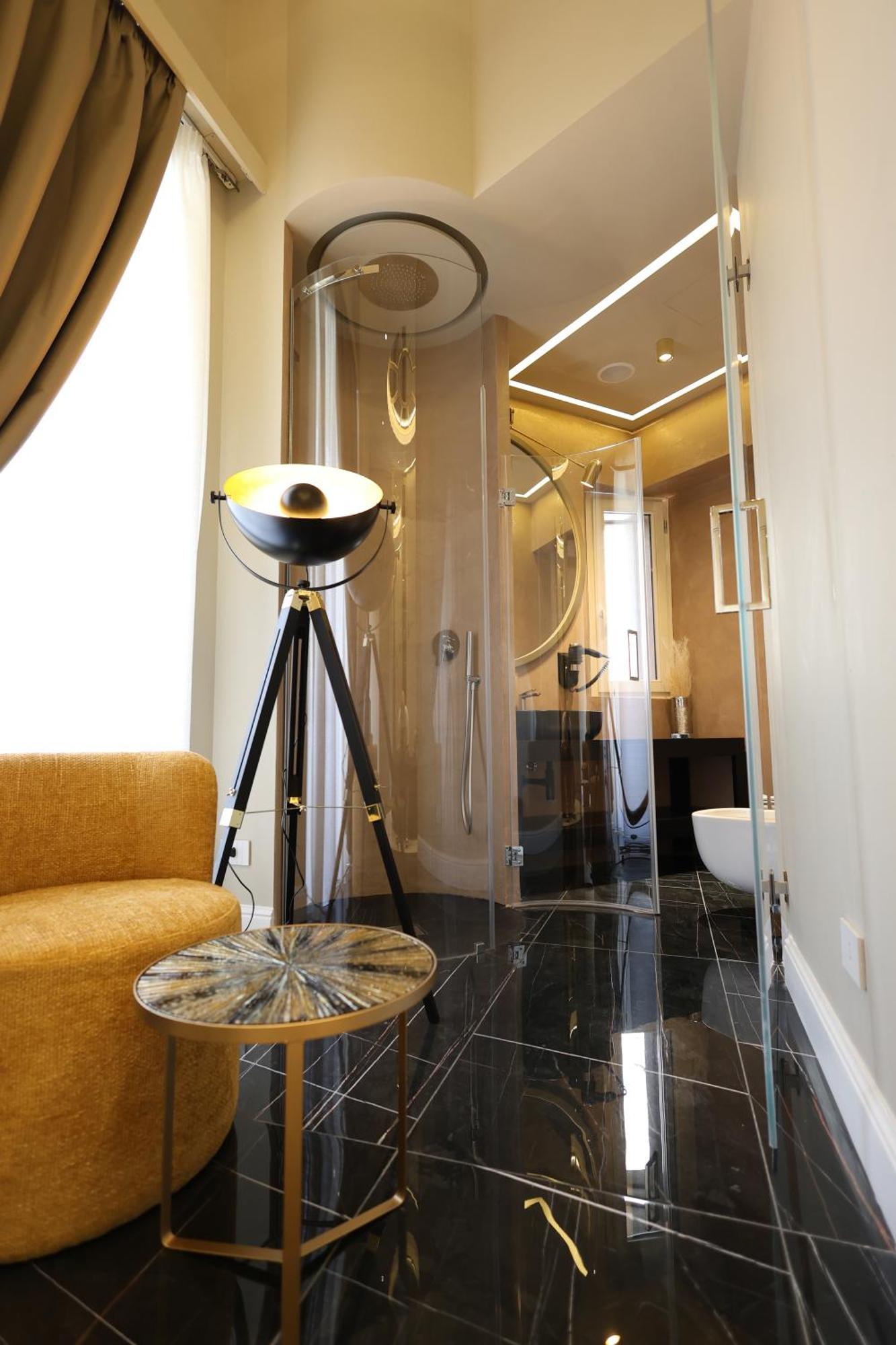 Maison San Carlo Luxury Suites Napoli Bagian luar foto