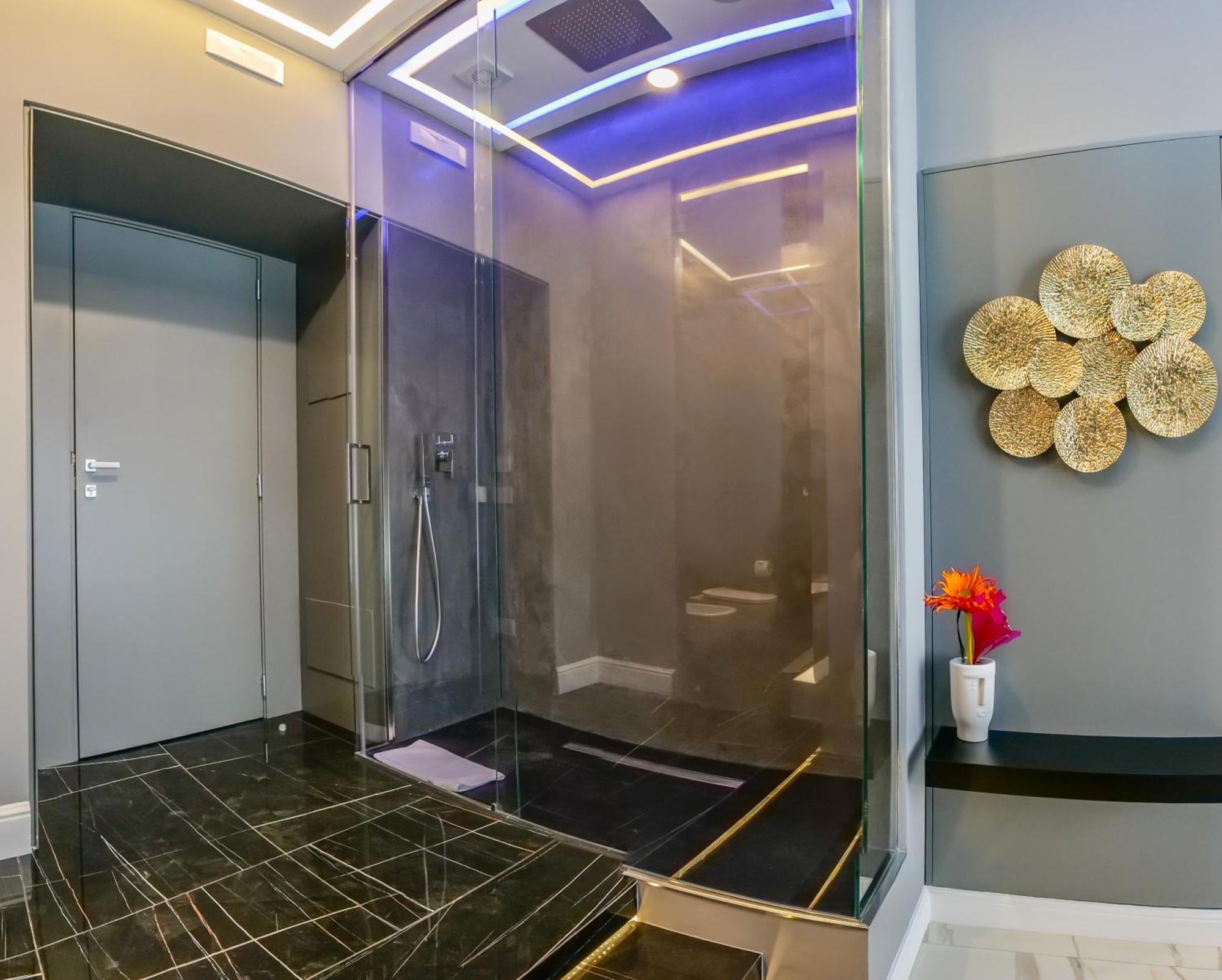 Maison San Carlo Luxury Suites Napoli Bagian luar foto